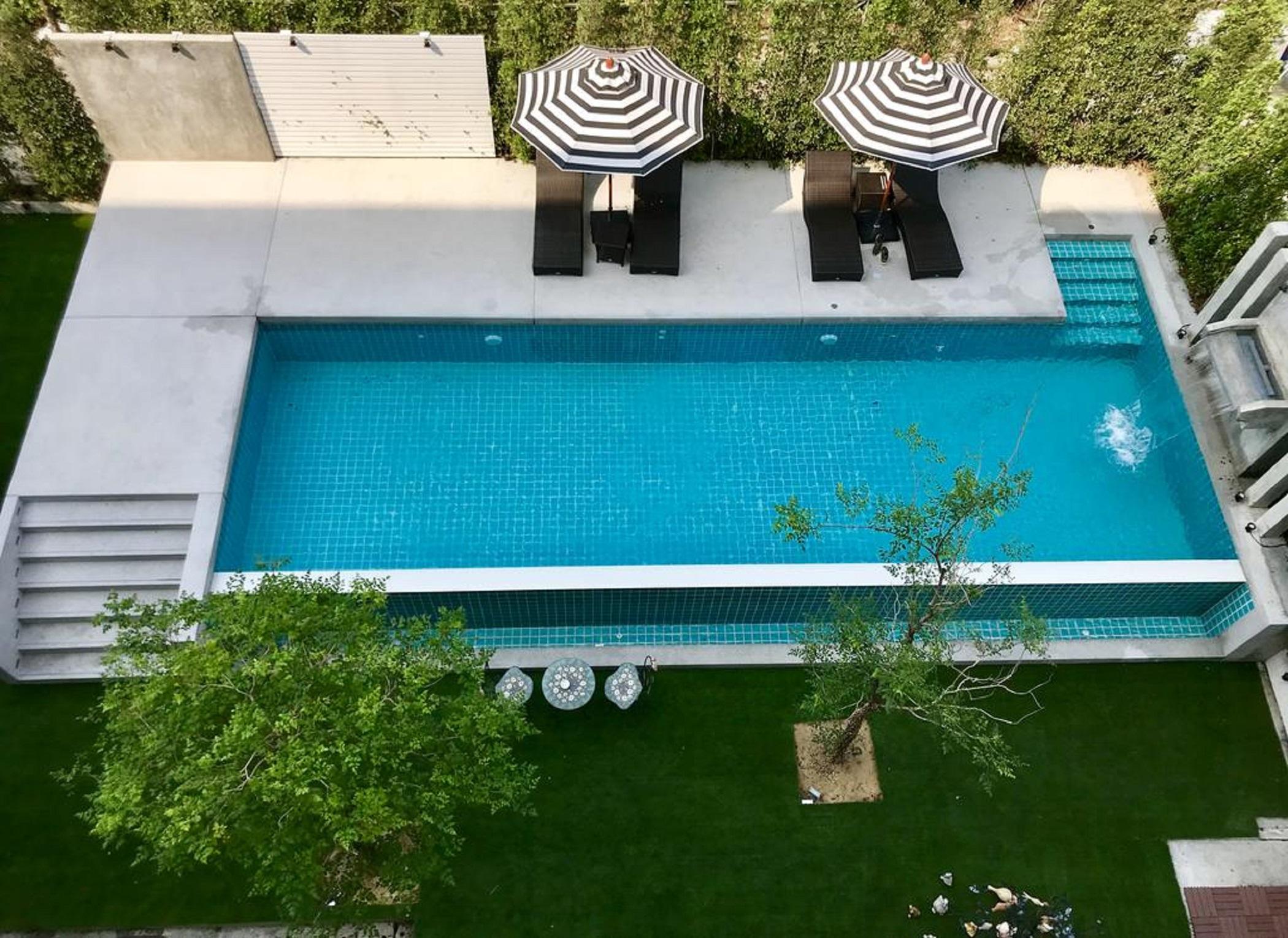 Baan Oliver Srinakarin Bangkok Buitenkant foto