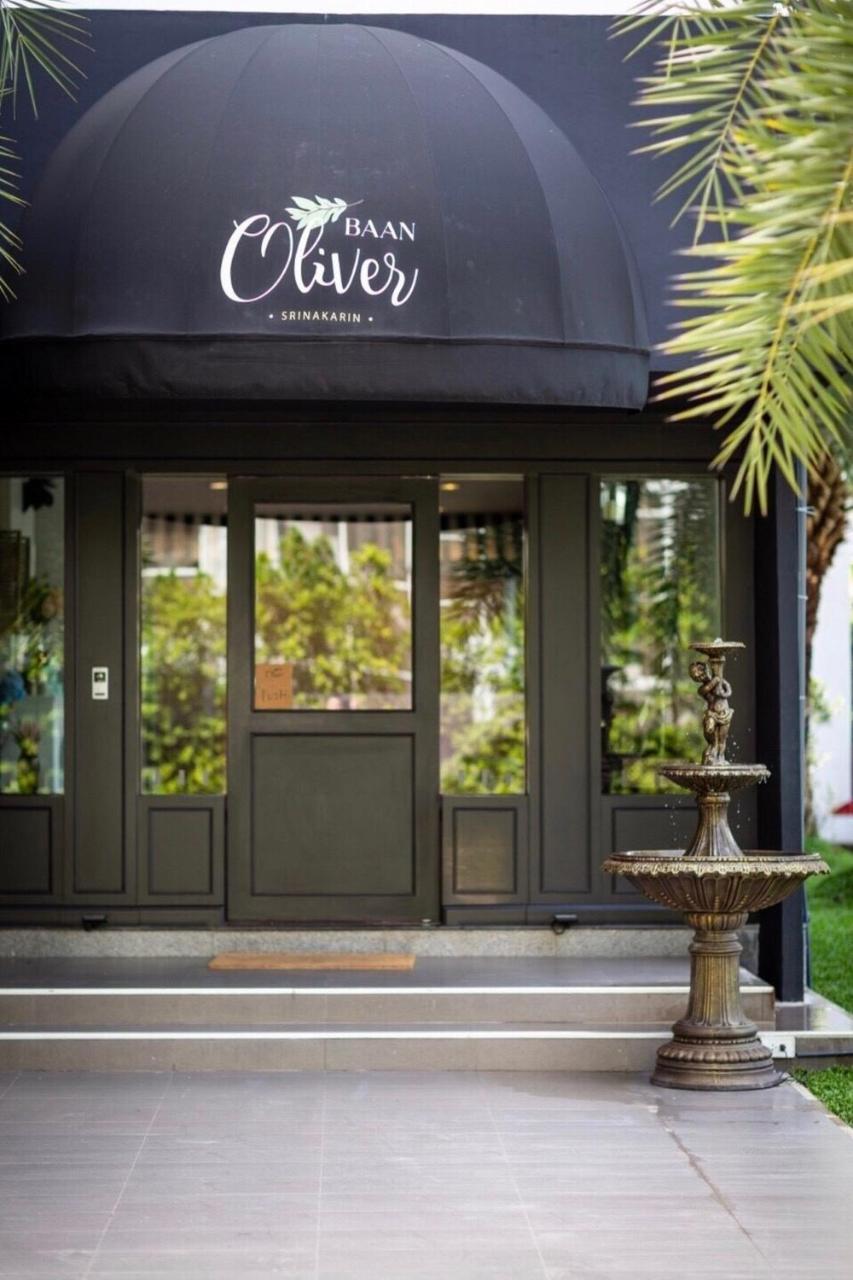 Baan Oliver Srinakarin Bangkok Buitenkant foto